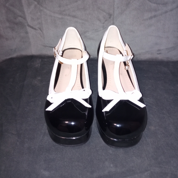 Jingpin Black and White Lolita T Steal Low Block Heel Size 37 US Size 6 NWOT - Picture 2 of 6